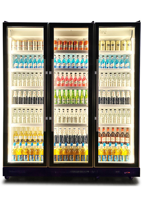 Ventilador de refrigeración Display comercial Chiller Puertas de vidrio múltiple deslumbrante Bebidas negras Display nevera