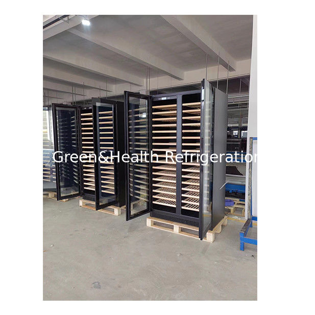 Certificado ETL Negro de varias capas de haya Estante de madera Vitrinas de almacenamiento de vinos Refrigeradores de alta calidad