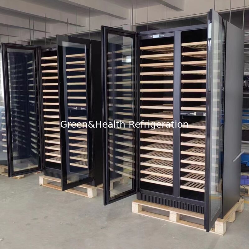 Enfriador de vinos de doble zona con estantes de madera de haya y capacidad para 316 botellas para uso comercial