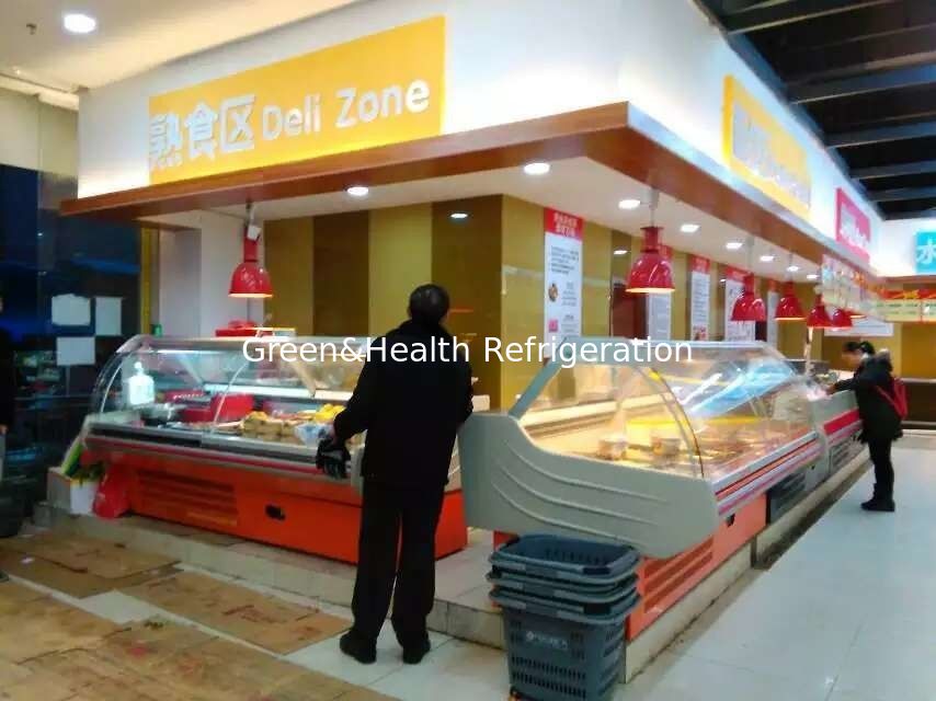 Refrigerador comercial de exhibición de deli con enfriamiento por ventilador Compresor Danfoss y diseño de vidrio curvo
