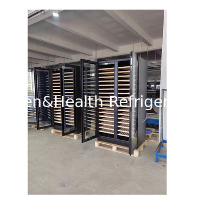 Refrigerador de vino de doble zona de temperatura con estantería de madera de haya y capacidad de 316 botellas para uso comercial