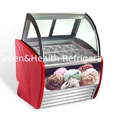Expositor refrigerado de helados con vidrio curvo y múltiples placas para almacenamiento