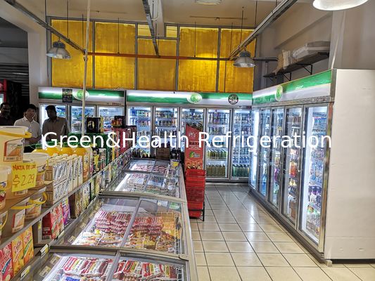 El refrigerador vertical de la exhibición de la bebida de la tienda automático descongela cinco PC por puerta