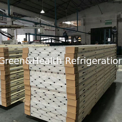 El panel de bocadillo de la PU para la refrigeración de la mirada de la madera de la cámara fría artesona la PU del panel del Camlock